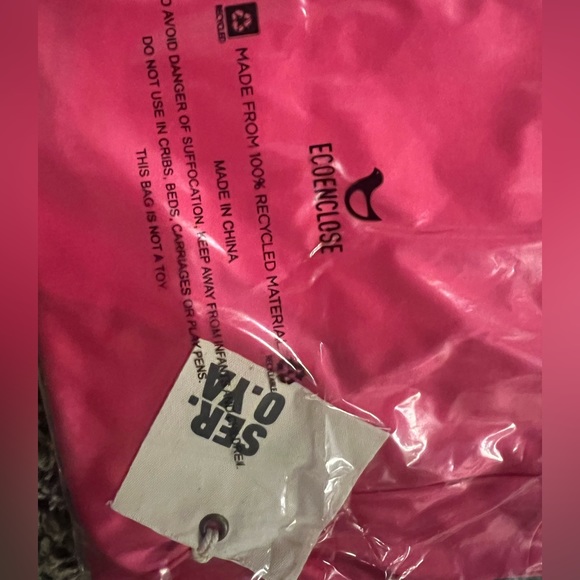 Kendall Silk Dress in Fuchsia SER.O.YA NWT size MED in package. Retails 445.00 - Picture 7 of 7